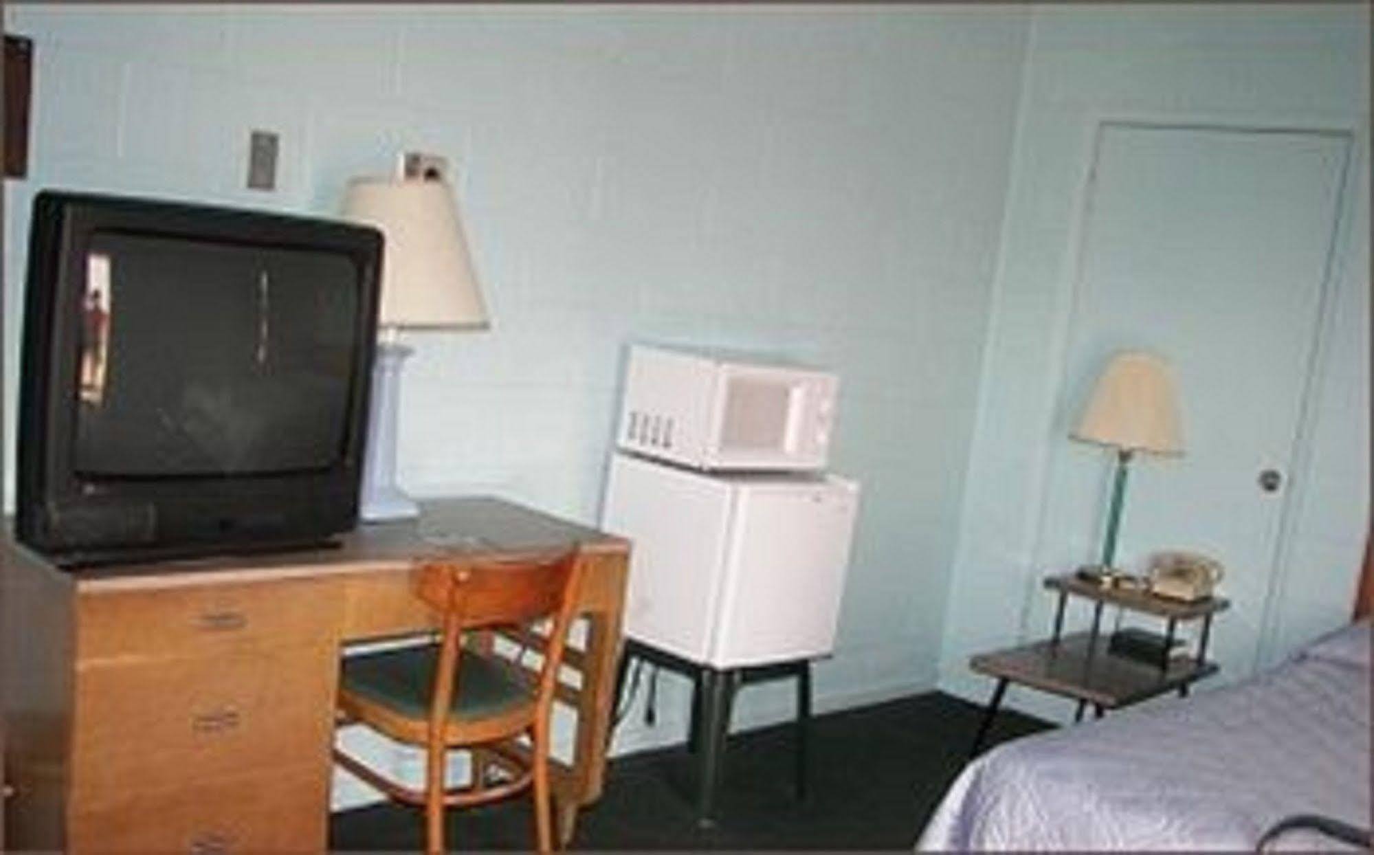 Holiday Host Motel 소노라 외부 사진